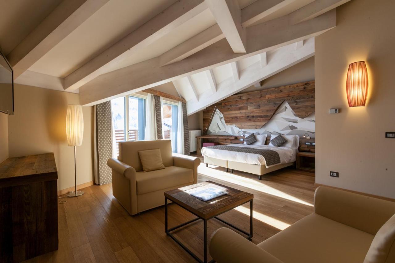 Hotel Delle Alpi Tonalepas Buitenkant foto