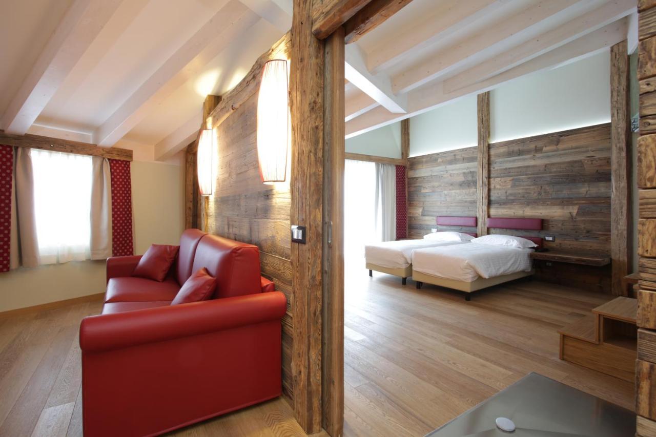 Hotel Delle Alpi Tonalepas Buitenkant foto