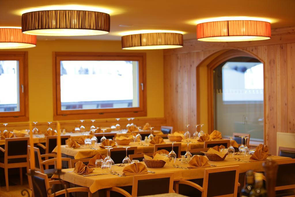 Hotel Delle Alpi Tonalepas Buitenkant foto