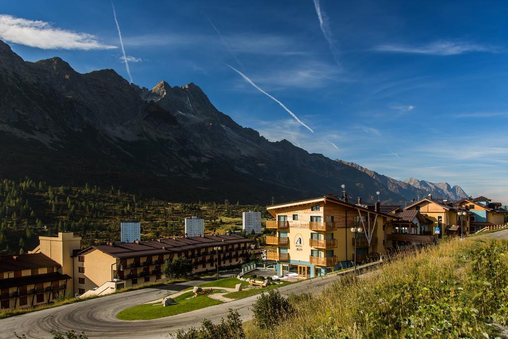 Hotel Delle Alpi Tonalepas Buitenkant foto
